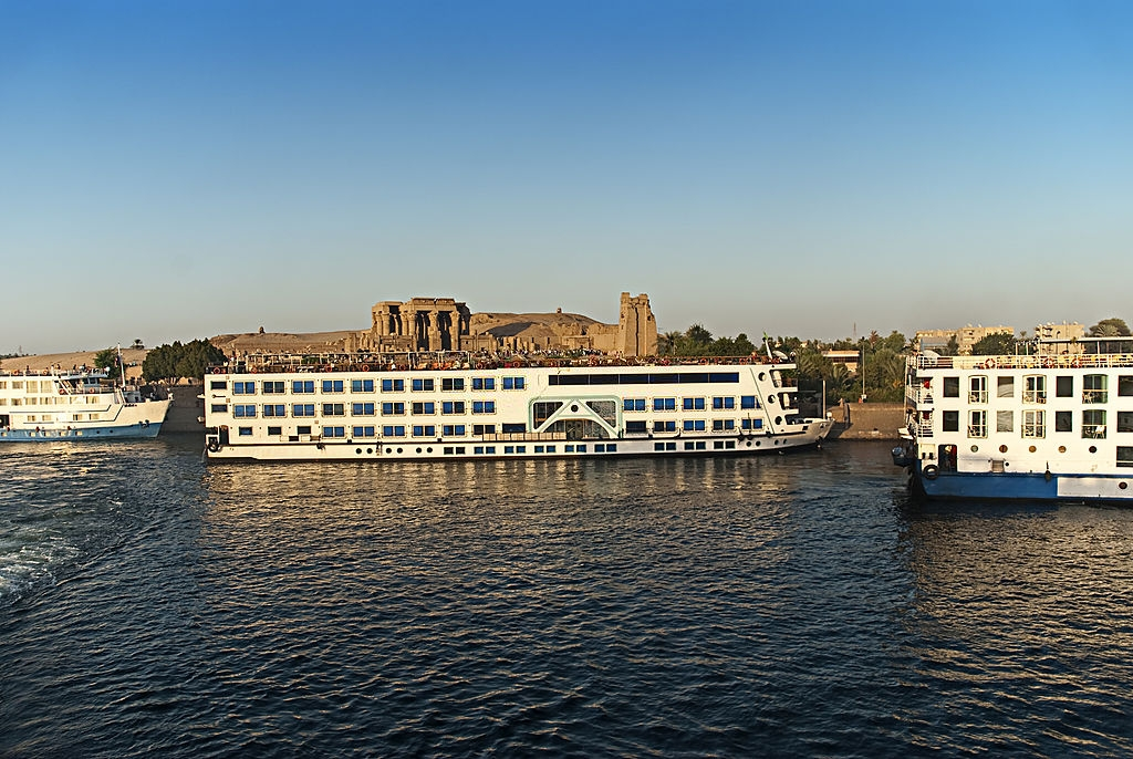 nile cruise and cairo stay